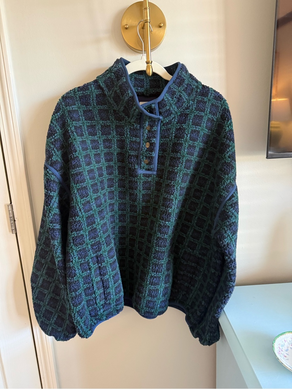 NEW Eleven Eleven Henley Sweatshirt size L